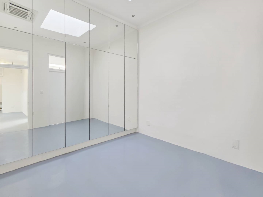 2 Bedroom Property for Sale in Gardens Western Cape